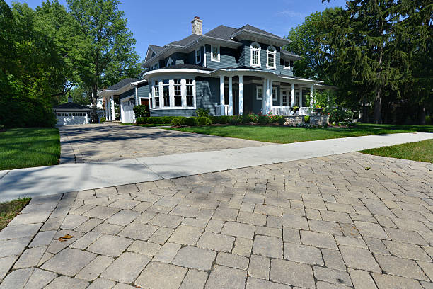Best Decorative Driveway Pavers  in Laurium, MI