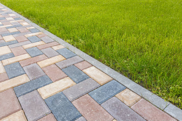 Best Decorative Driveway Pavers  in Laurium, MI